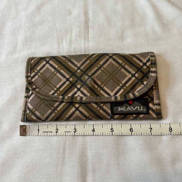 Kavu Splendor Trifold Wallet ~ Geometric Plaid Check - Picture 4 of 5
